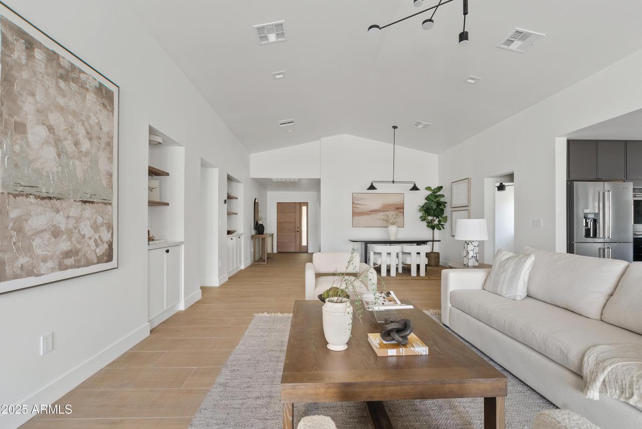 2546 E Roma Ave., Phoenix, AZ 85016