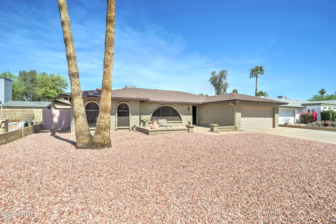 5228 W Echo Ln., Glendale, AZ 85302
