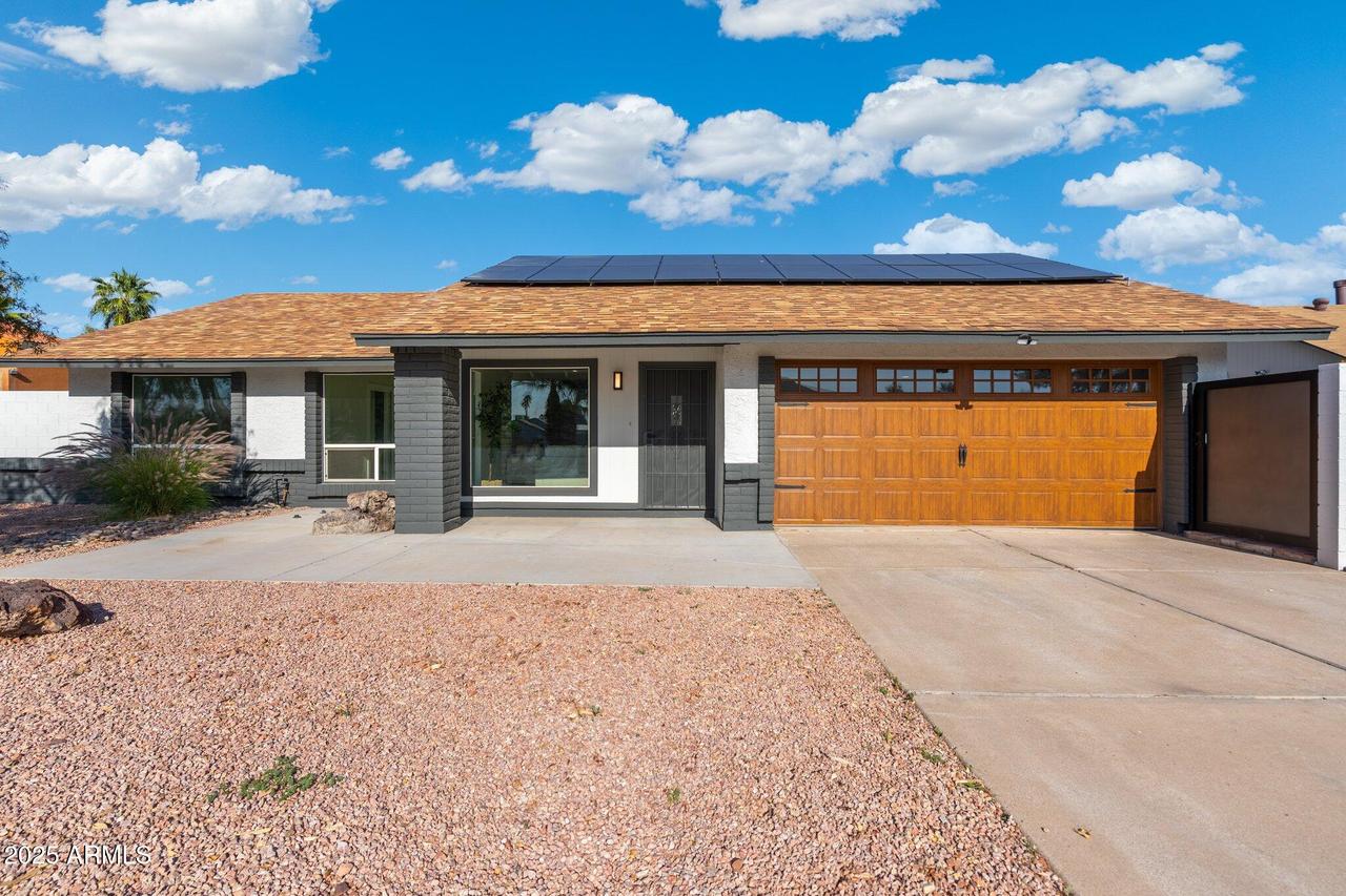 1721 N Apache Dr., Chandler, AZ 85224
