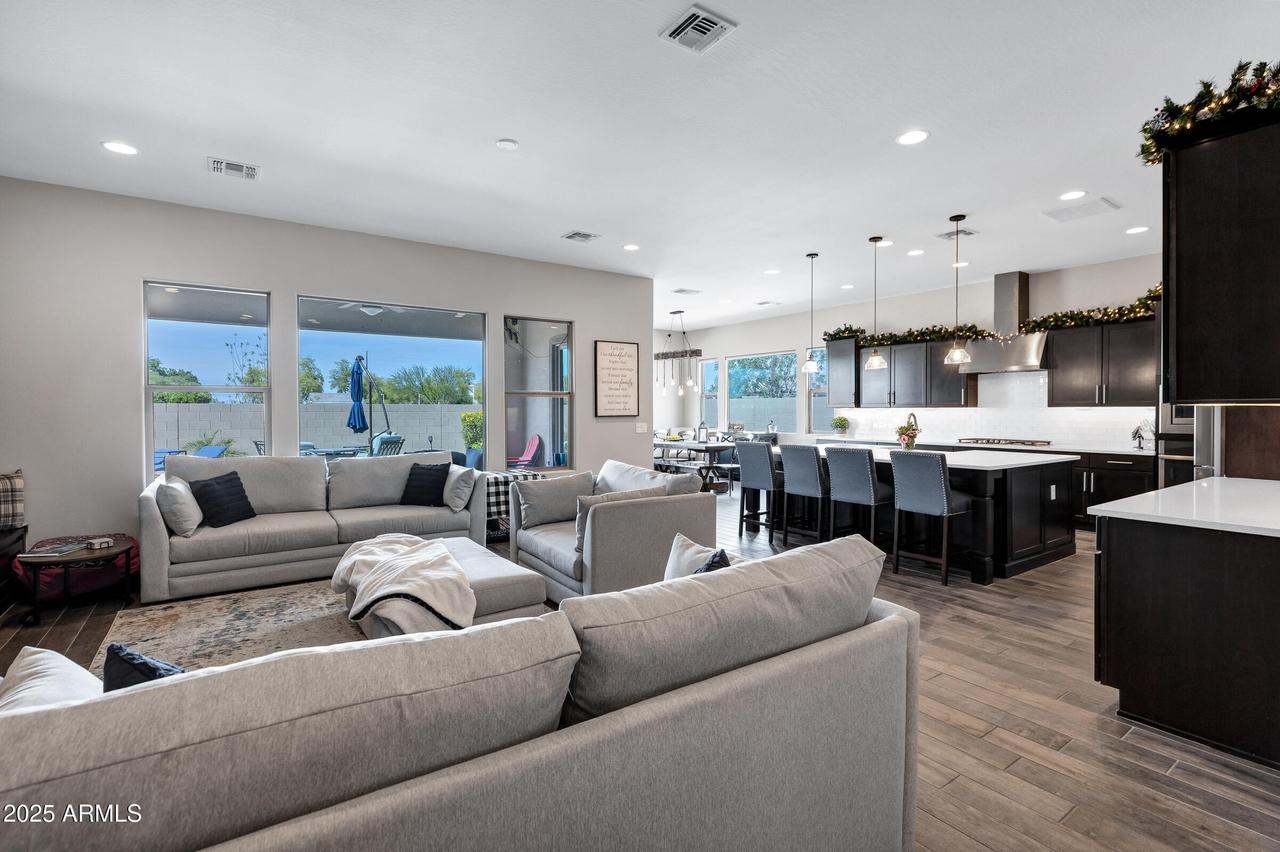 2750 E Mourning Dove Ln., San Tan Valley, AZ 85140