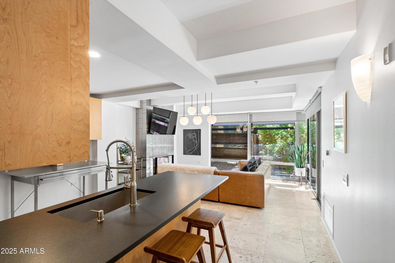 7131 E Rancho Vista Dr. #1008, Scottsdale, AZ 85251