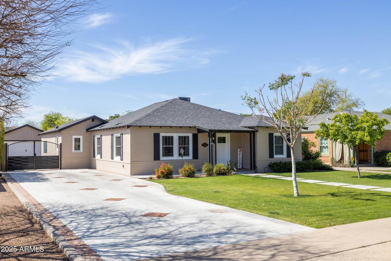 325 W Cambridge Ave., Phoenix, AZ 85003