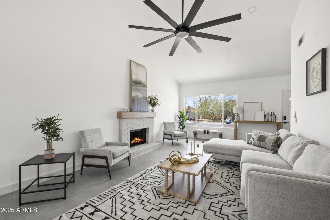 10202 W Coolidge St., Phoenix, AZ 85037