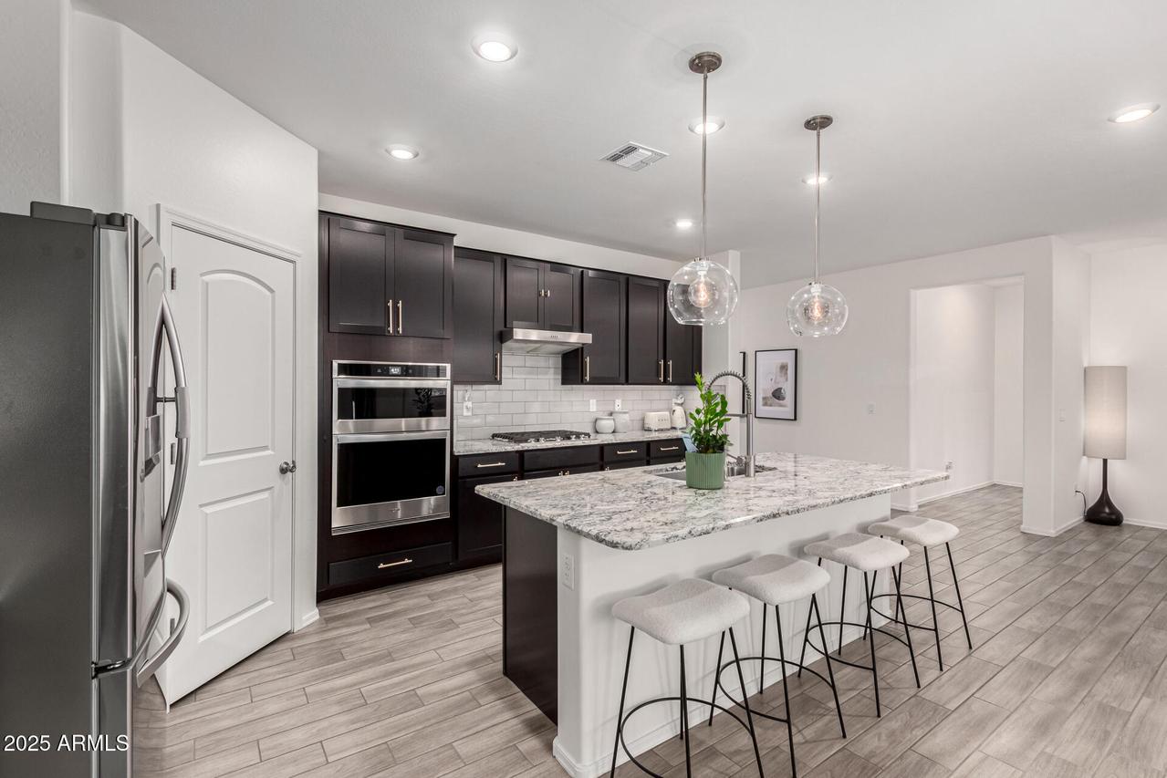 2417 W Sunland Ave., Phoenix, AZ 85041