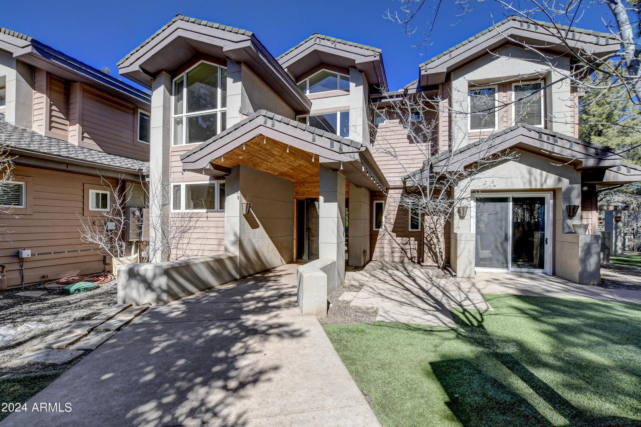 351 N Sky View St., Flagstaff, AZ 86004