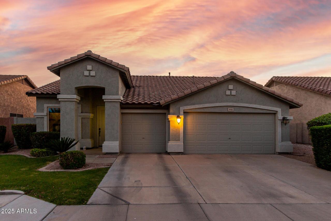 3916 S Hollyhock Pl., Chandler, AZ 85248