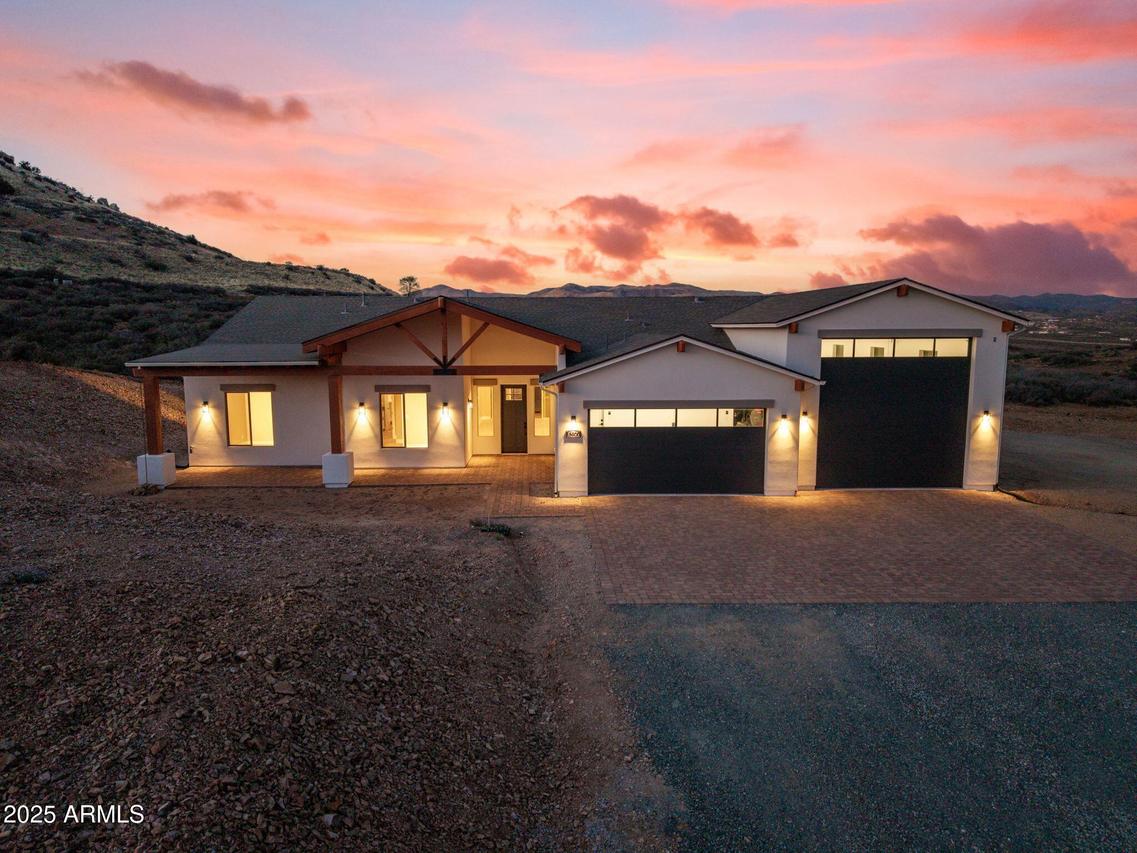 15900 E Lone Fox Tr., Dewey, AZ 86327