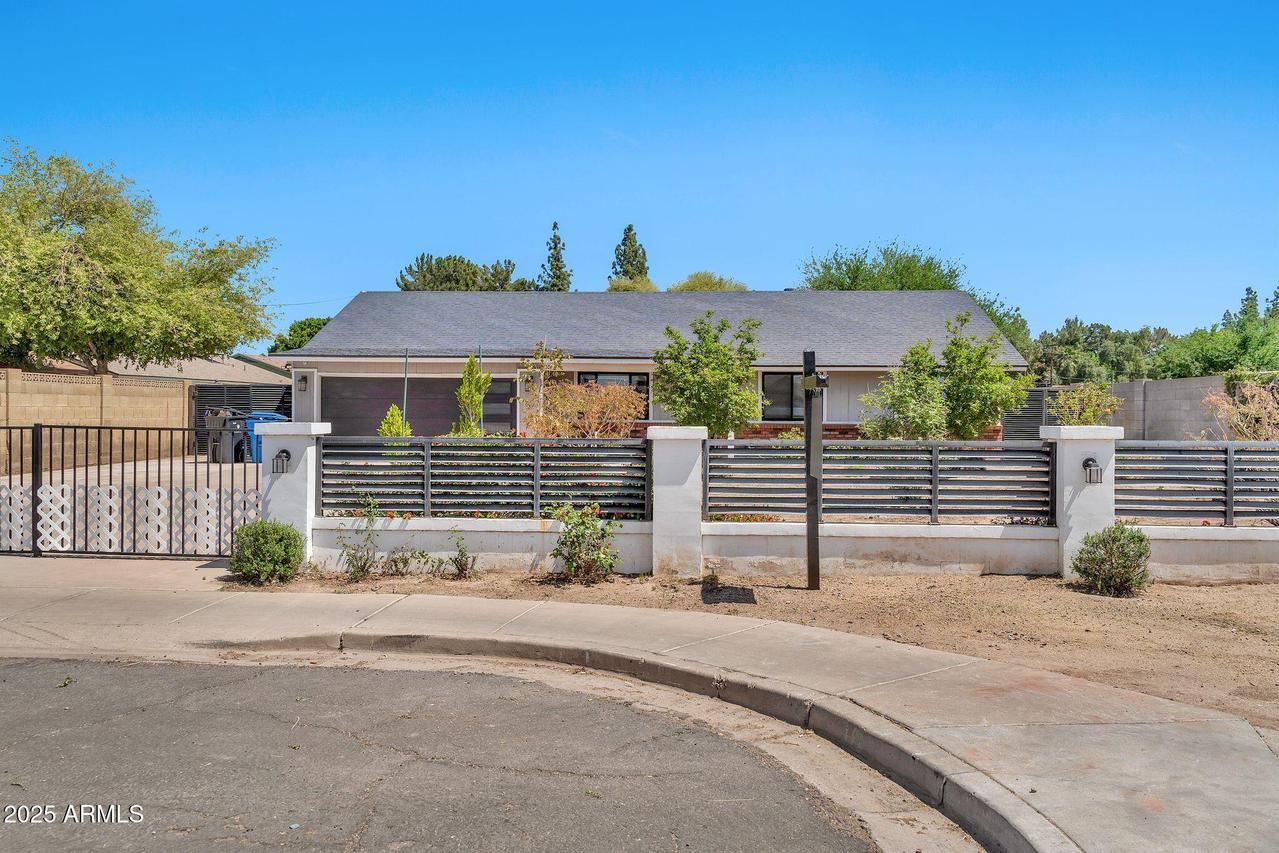 7537 N 35th Ave., Phoenix, AZ 85051