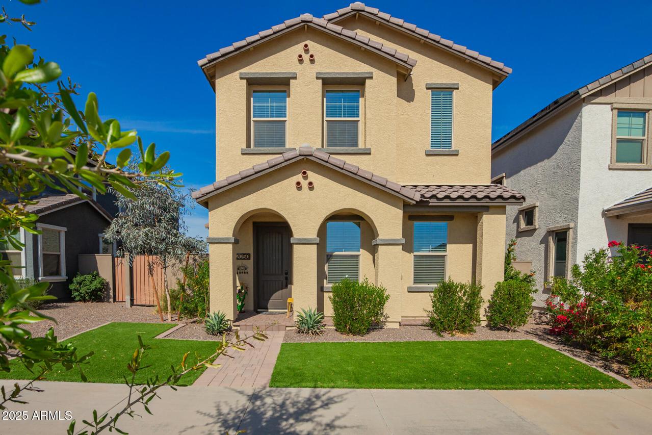 2050 W Lariat Ln., Phoenix, AZ 85085