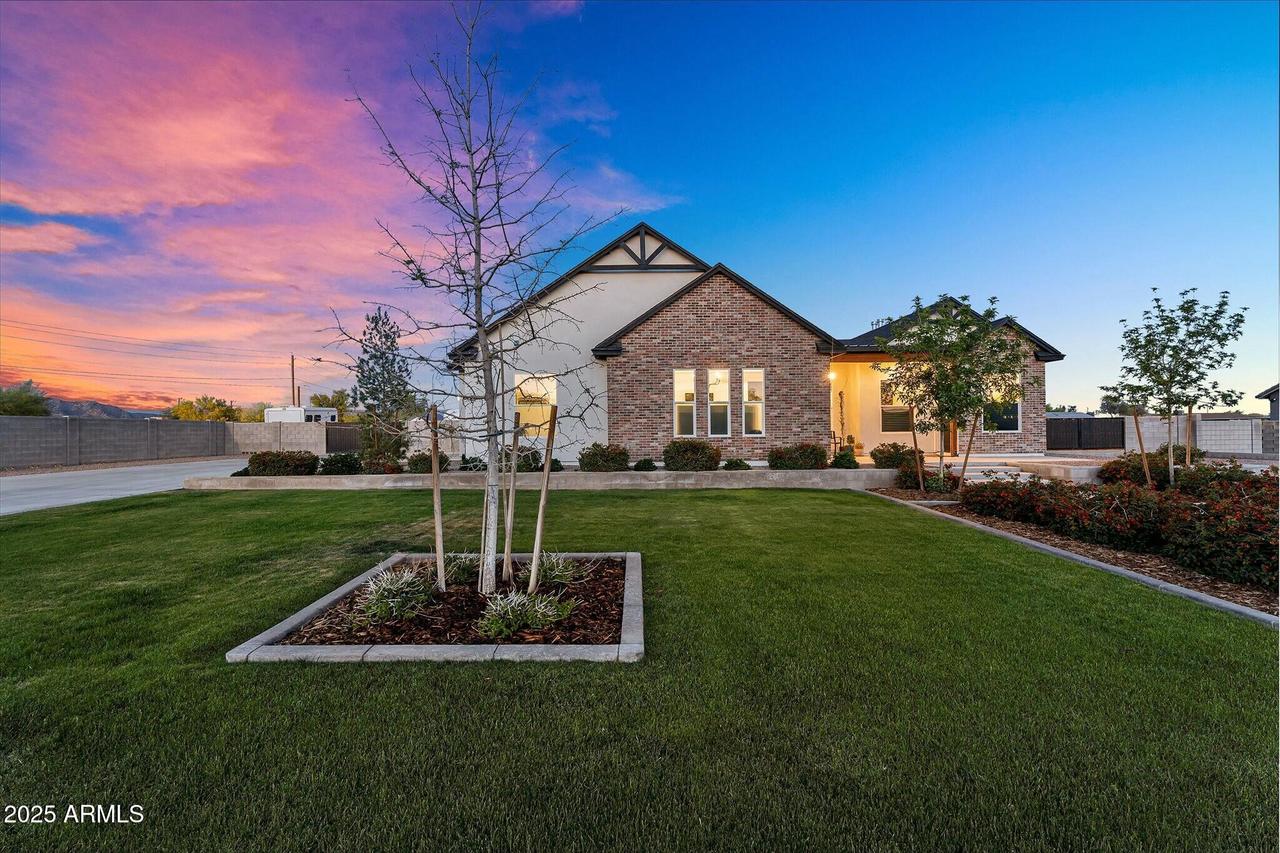 1141 N 114th Pl., Mesa, AZ 85207