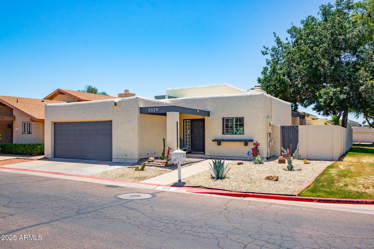 3029 W Sierra St., Phoenix, AZ 85029