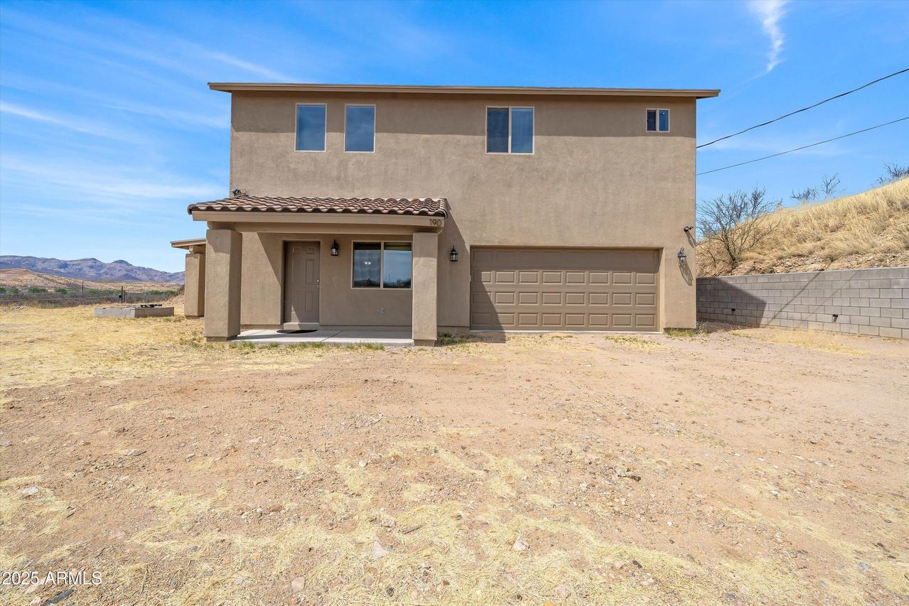 190 Círculo Silva, Rio Rico, AZ 85648