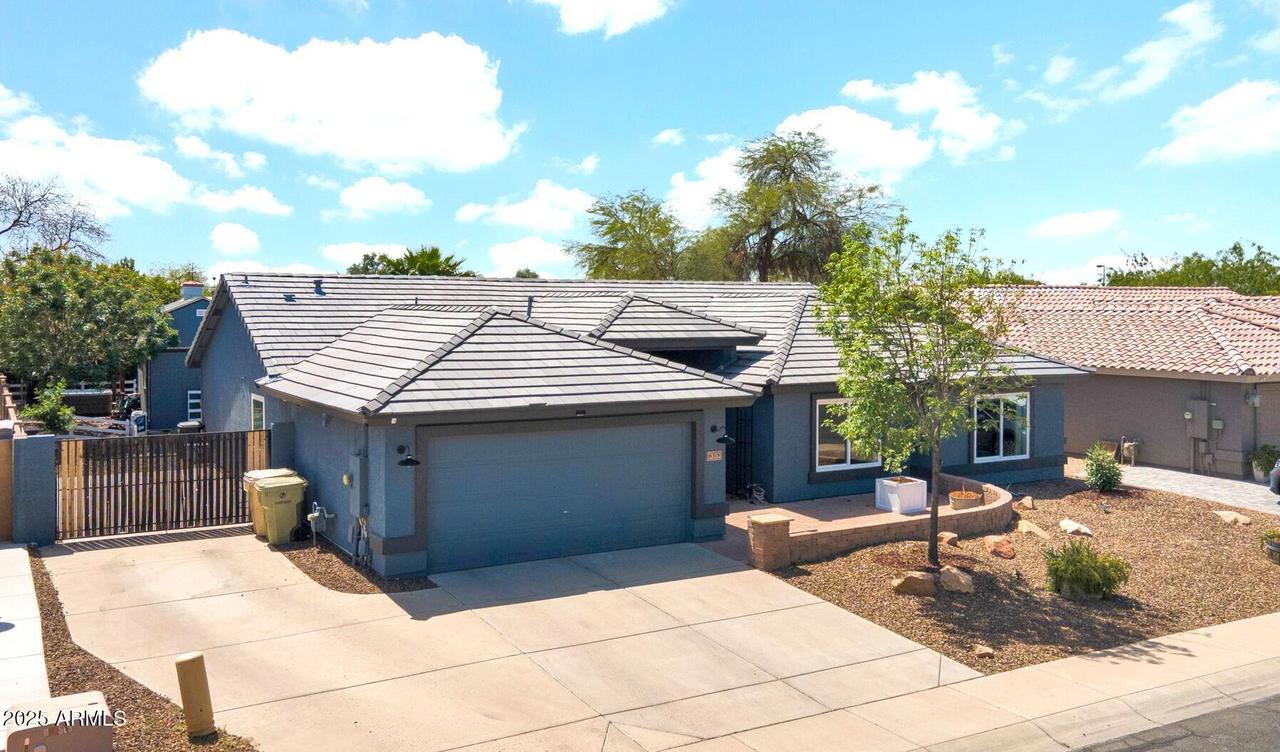 6319 W Villa Maria Dr., Glendale, AZ 85308