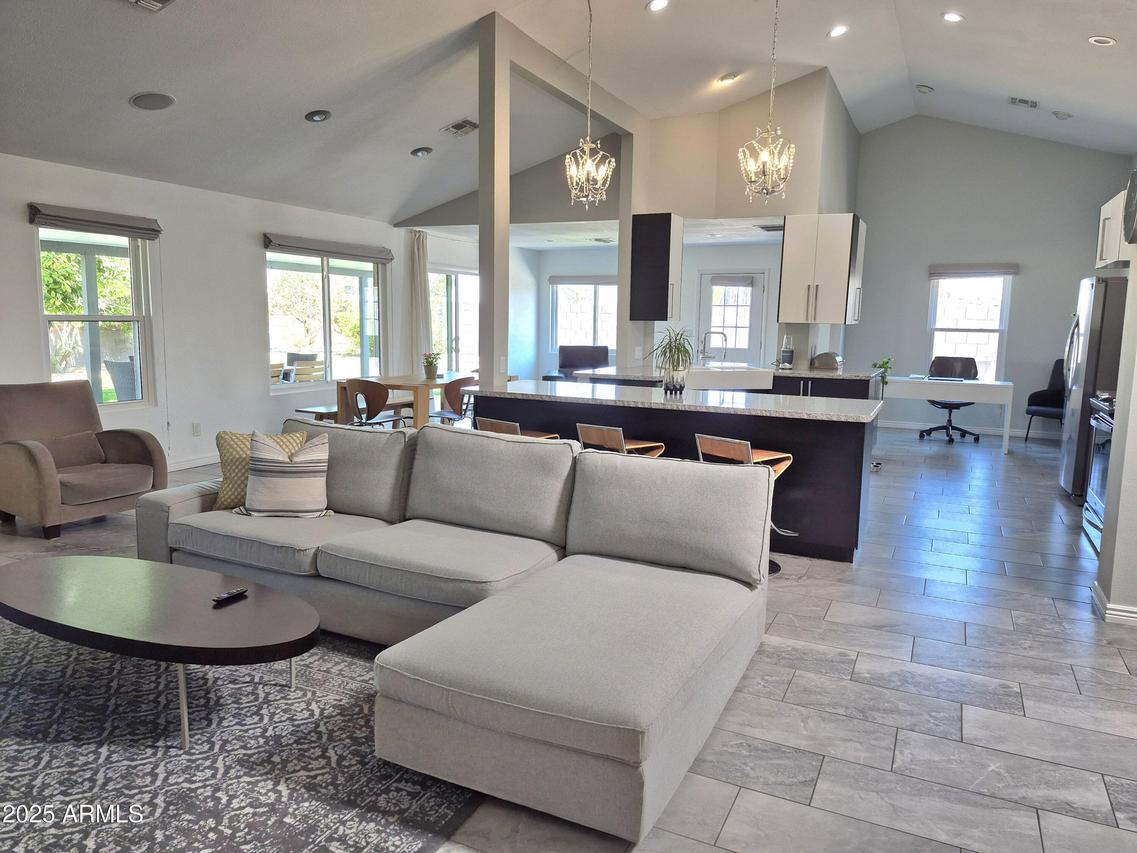 10224 W Highland Ave., Phoenix, AZ 85037