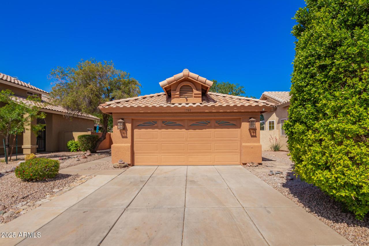 1744 E Boston Cir., Chandler, AZ 85225