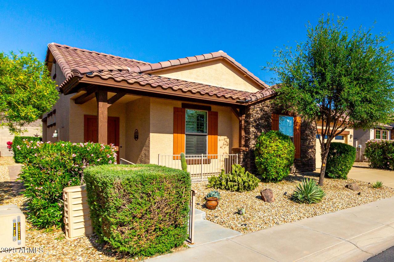 17139 S 174th Dr., Goodyear, AZ 85338