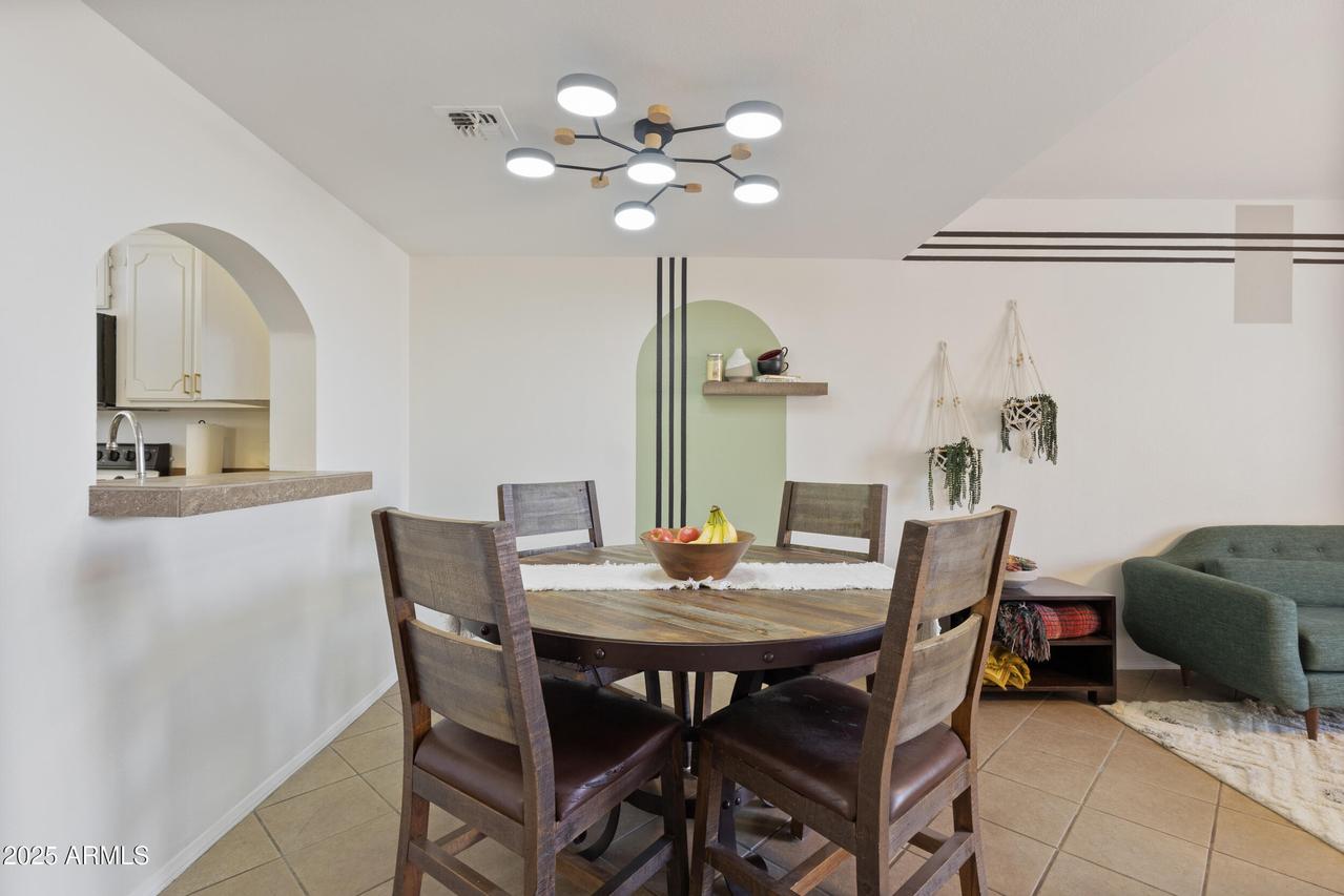 811 W 13th St., Tempe, AZ 85281