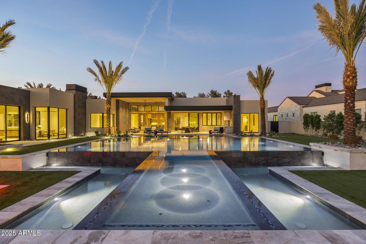 7001 E Paradise Dr., Scottsdale, AZ 85254