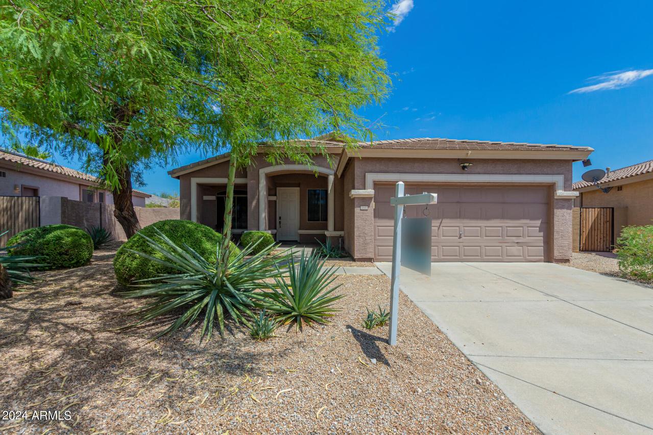 10583 S 175th Ave., Goodyear, AZ 85338