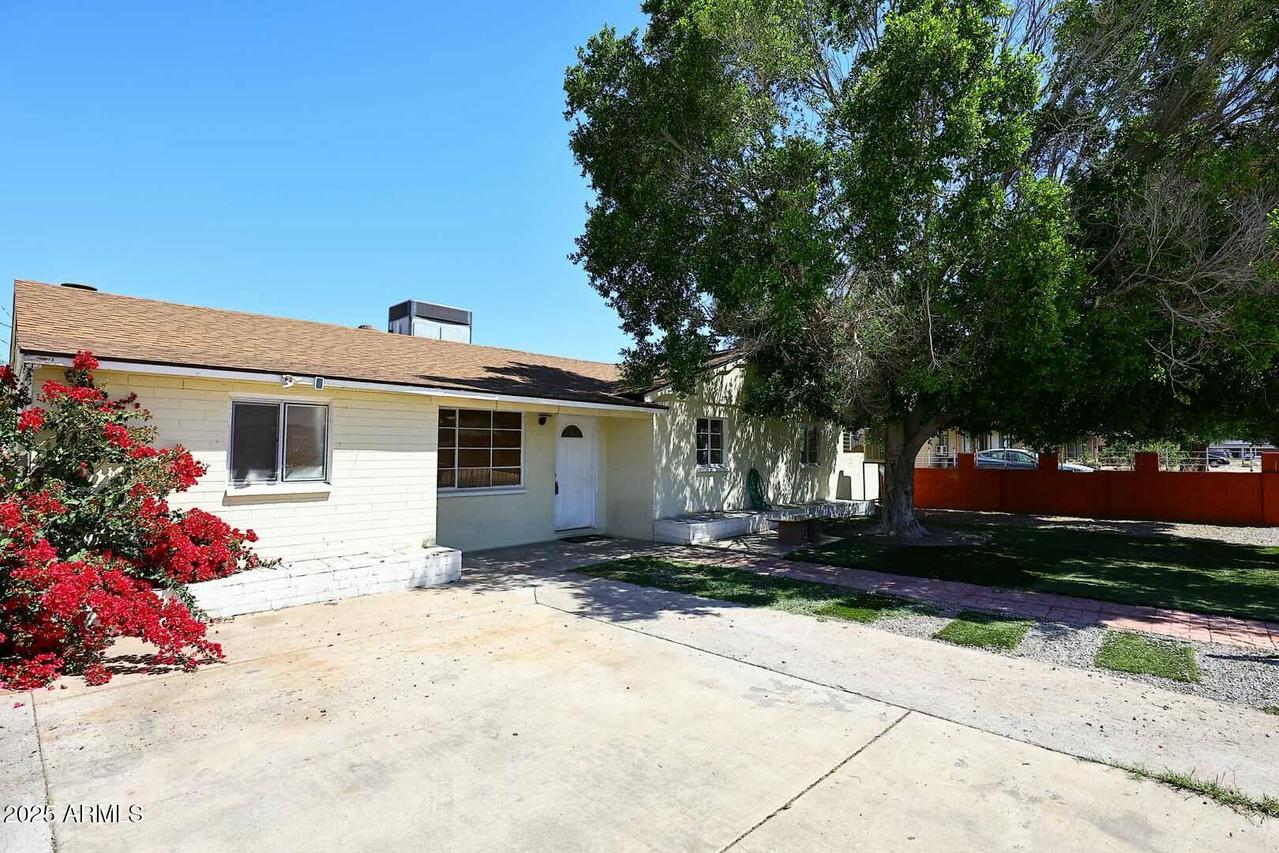 2614 W Greenway Rd., Tempe, AZ 85282