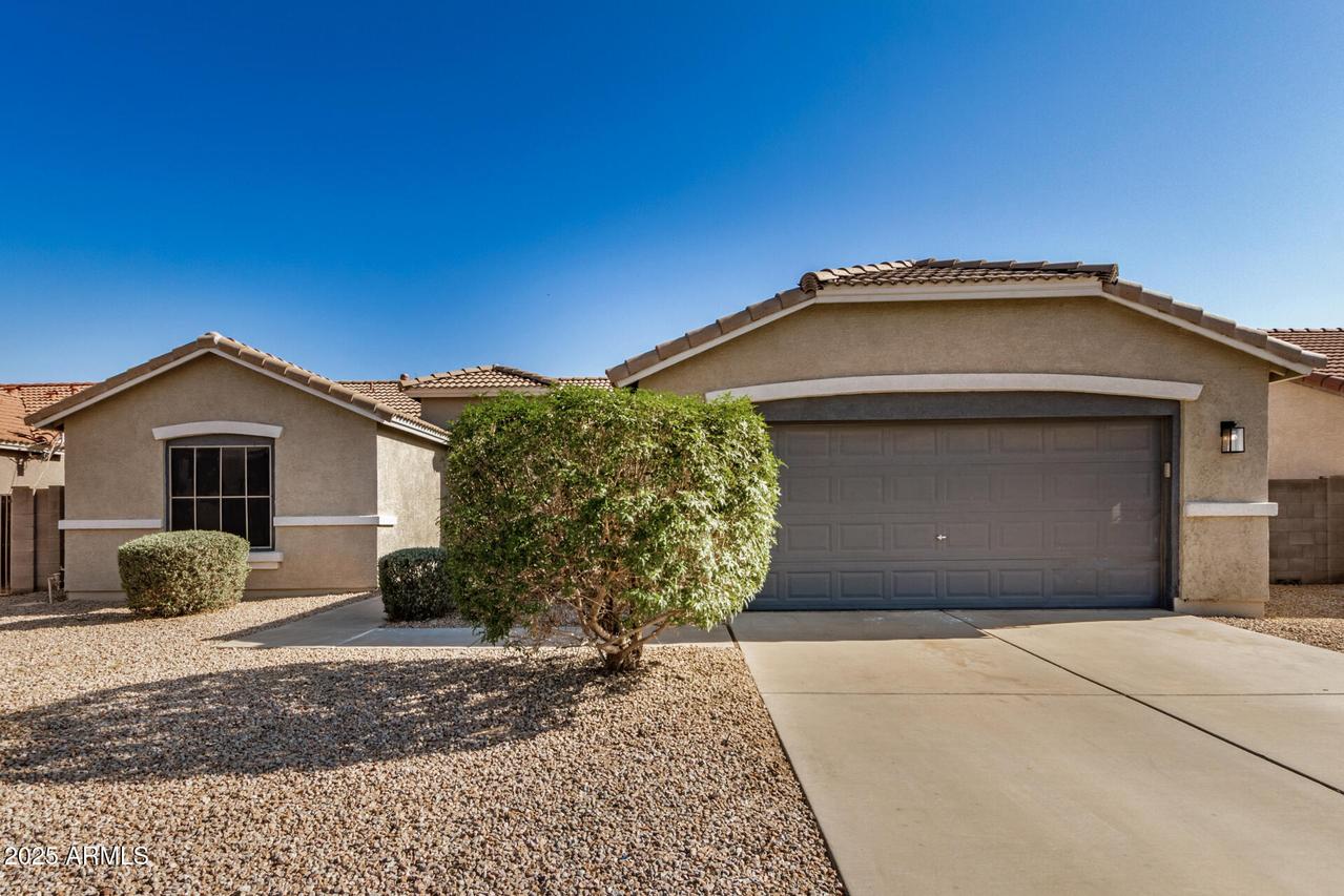 3885 E Lambeth Pl., San Tan Valley, AZ 85140