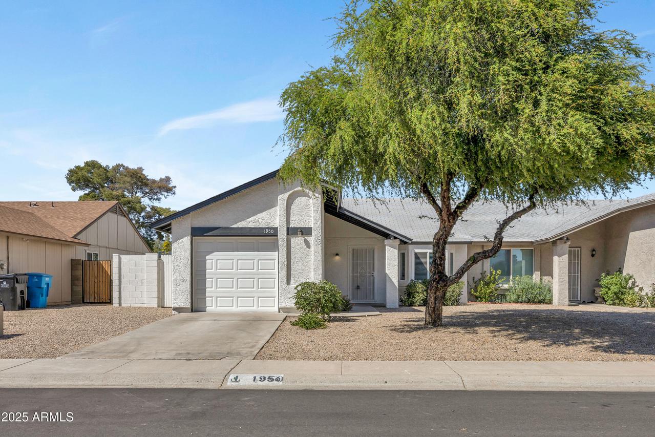1950 E Paradise Ln., Phoenix, AZ 85022