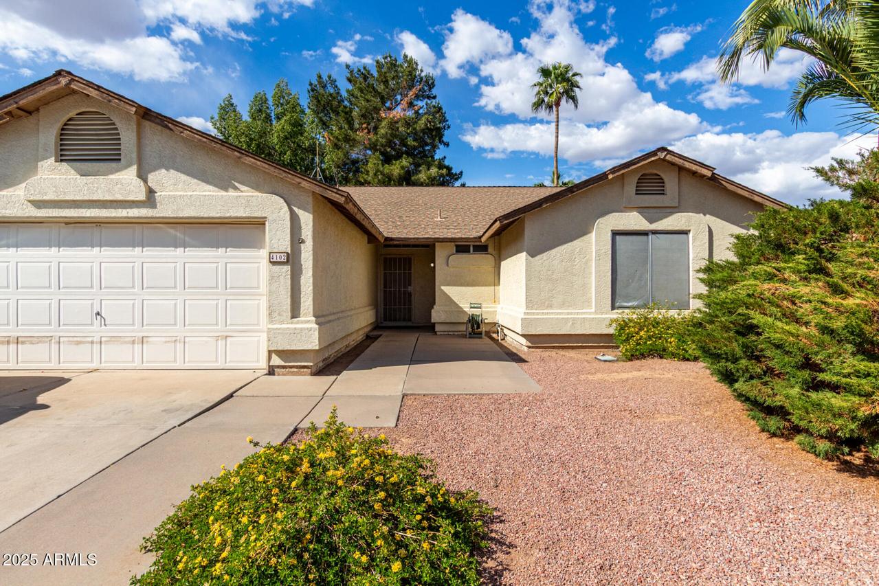 4102 W Fallen Leaf Ln., Glendale, AZ 85310