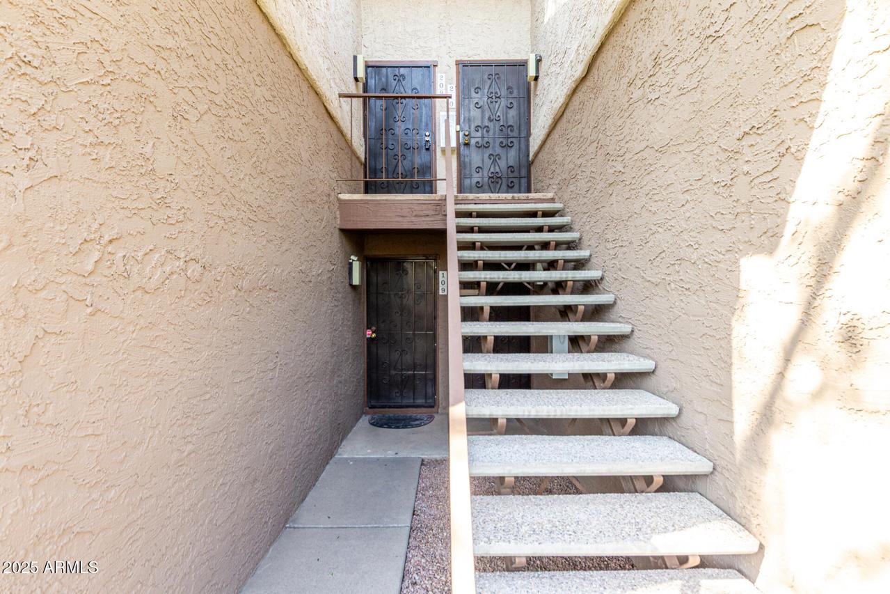 4554 E Paradise Village Pkwy. #210, Phoenix, AZ 85032