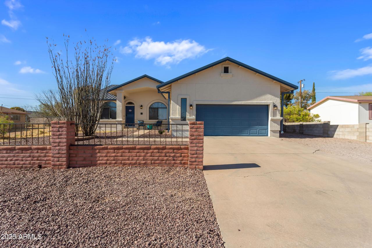 198 Hereford Rd., Bisbee, AZ 85603