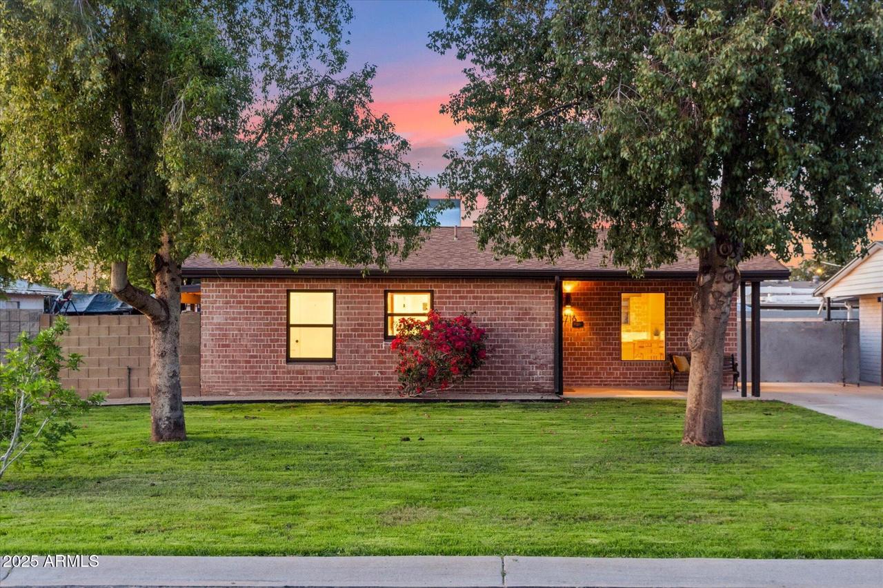2716 E Fairmount Ave., Phoenix, AZ 85016