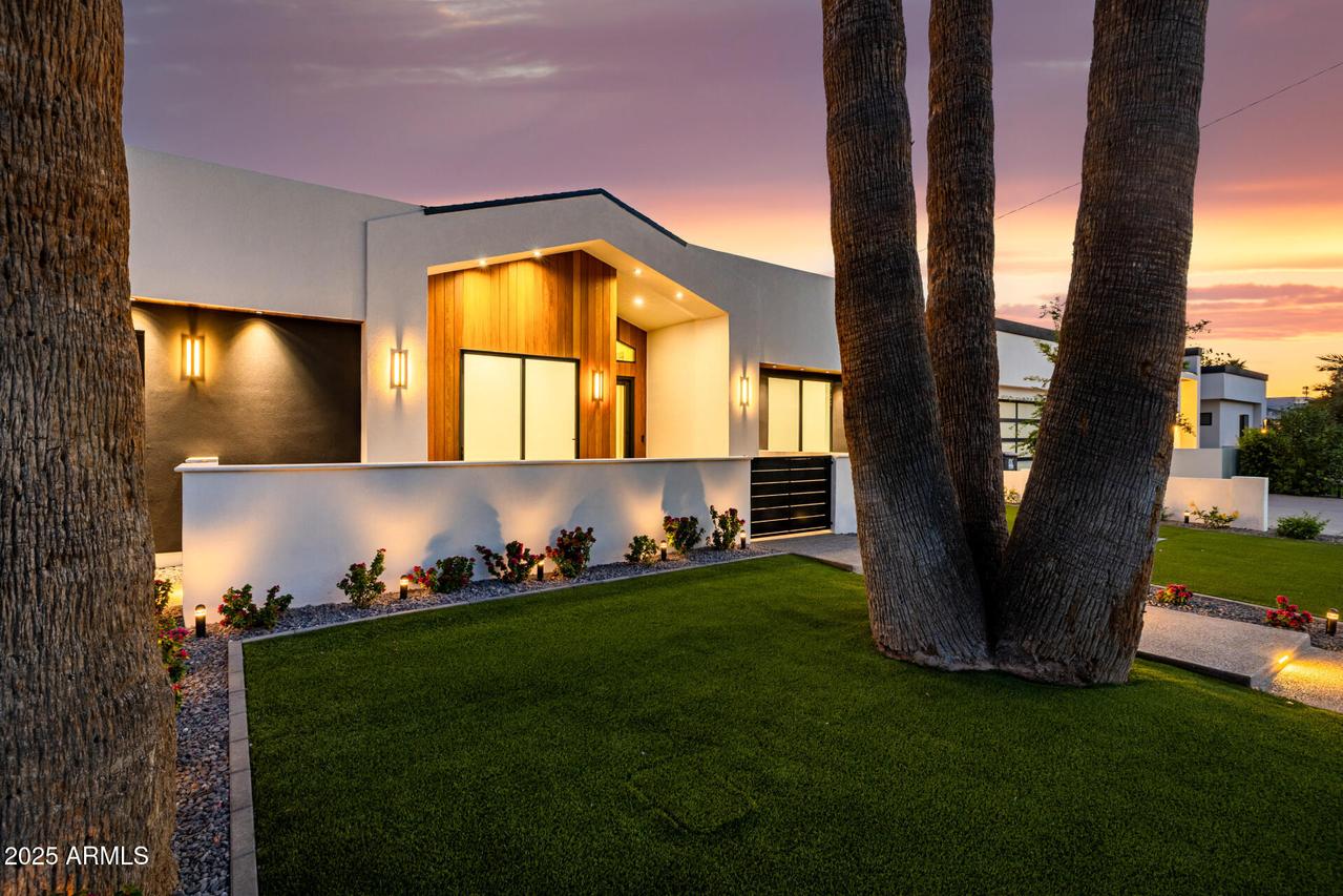 7713 E 3rd St., Scottsdale, AZ 85251