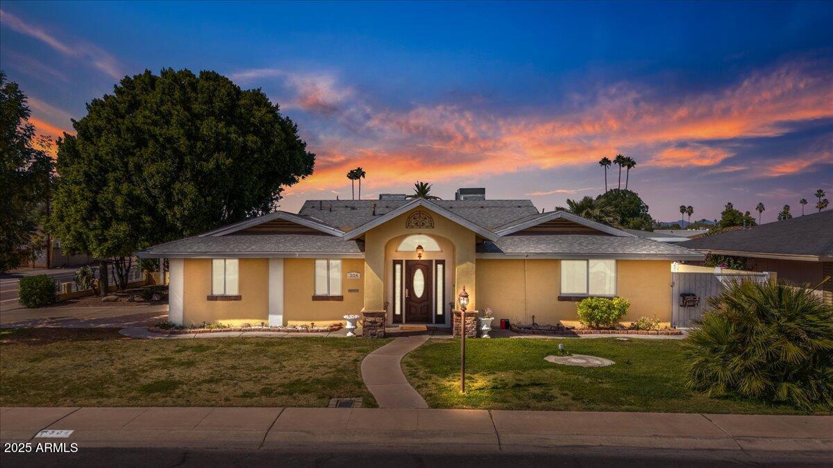 304 E Fremont Dr., Tempe, AZ 85282