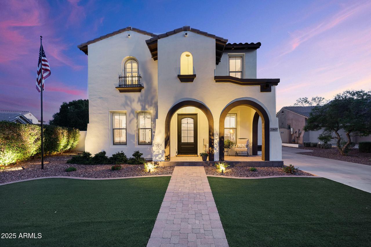 20607 W Holt Dr., Buckeye, AZ 85396