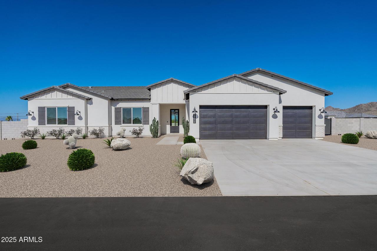 5902 S 182nd Ave., Goodyear, AZ 85338