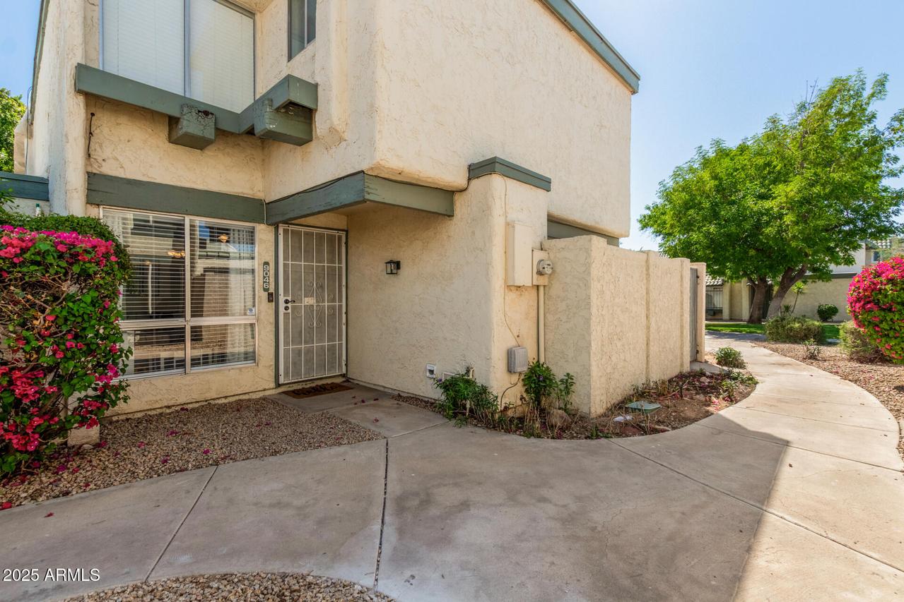 9046 N 51st Ln., Glendale, AZ 85302