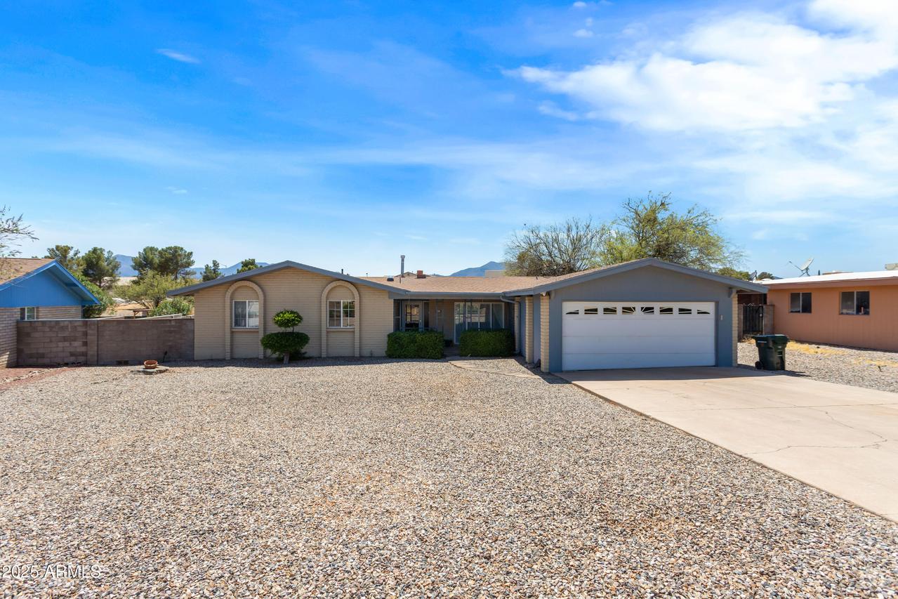 2232 Carmelita Dr., Sierra Vista, AZ 85635