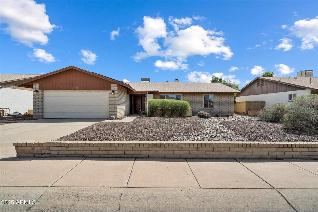5337 W Diana Ave., Glendale, AZ 85302