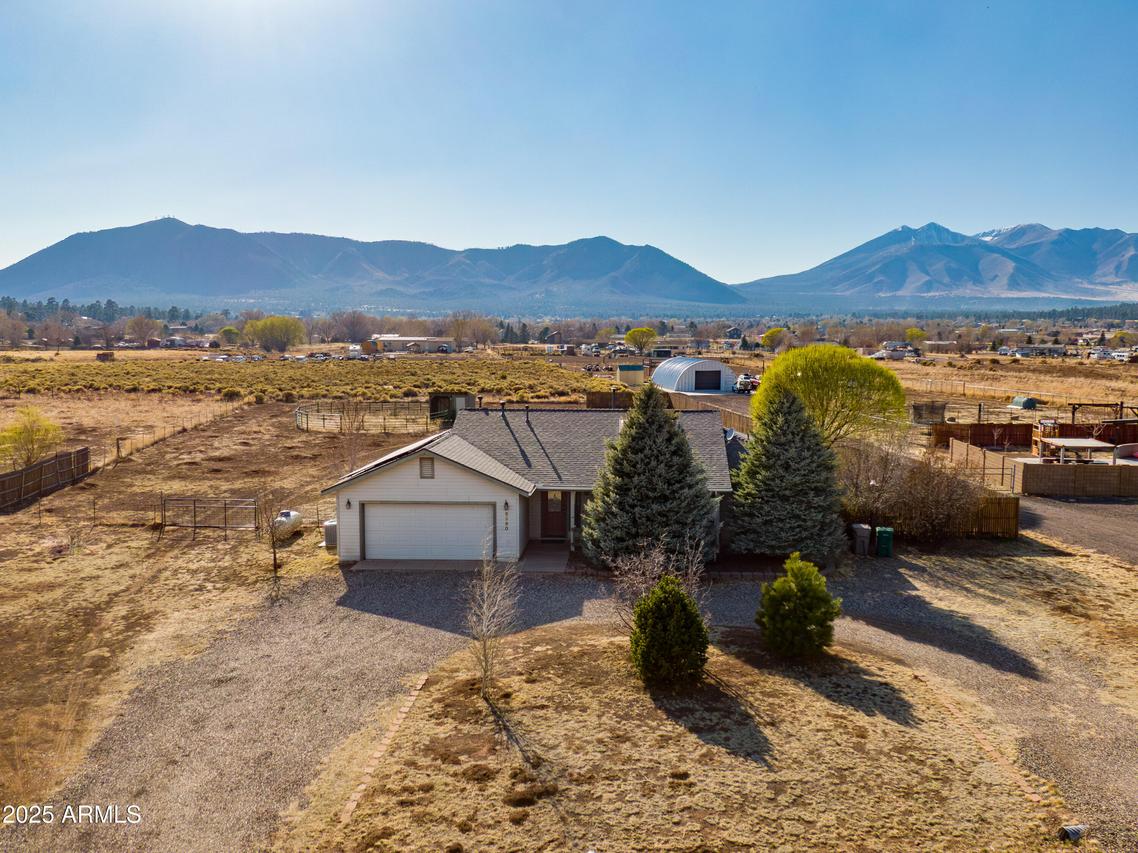 8280 N Lookout View Tr., Flagstaff, AZ 86004