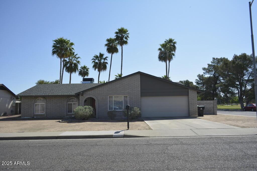 12601 N 34th St., Phoenix, AZ 85032