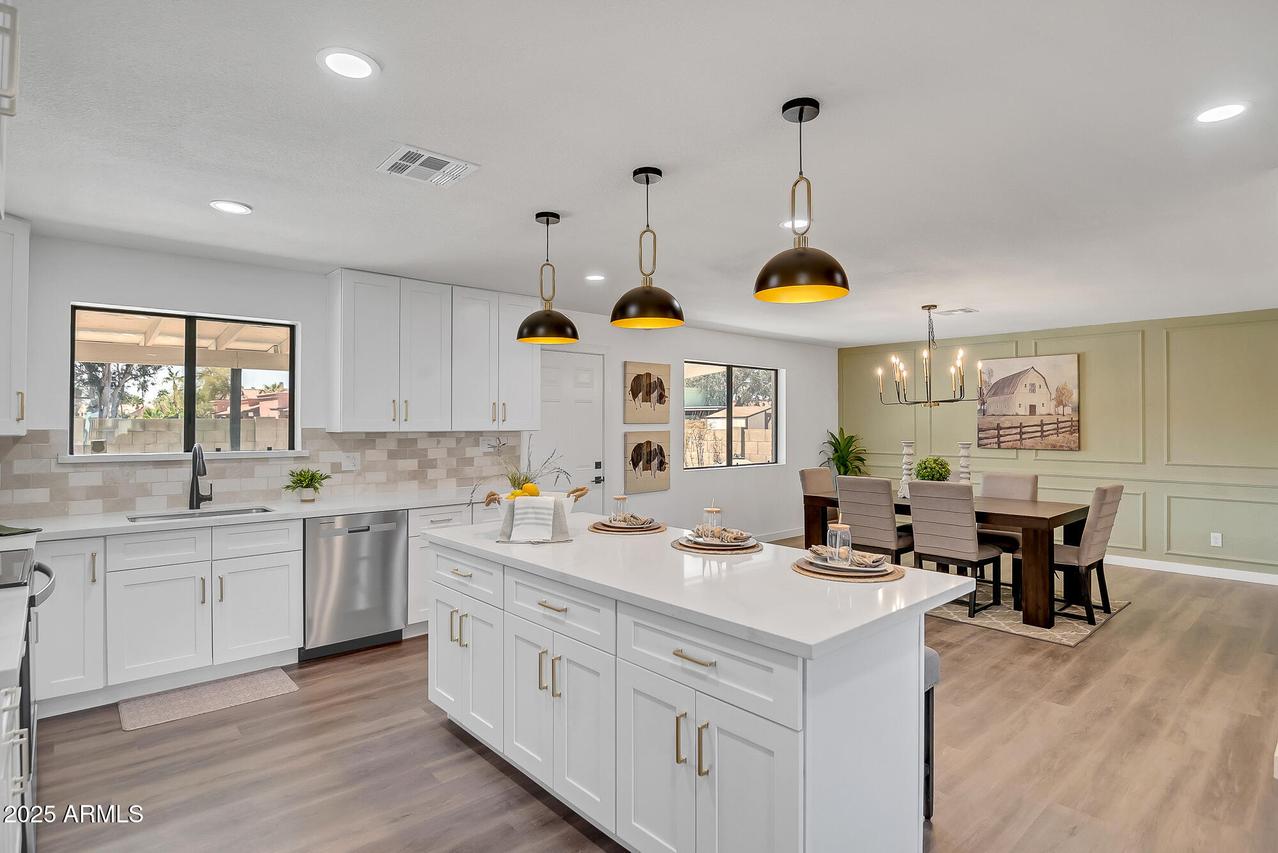 736 N Meadows Dr., Chandler, AZ 85224