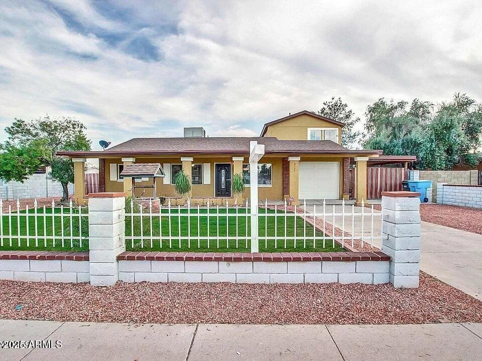 3121 W Greenway Rd., Phoenix, AZ 85053