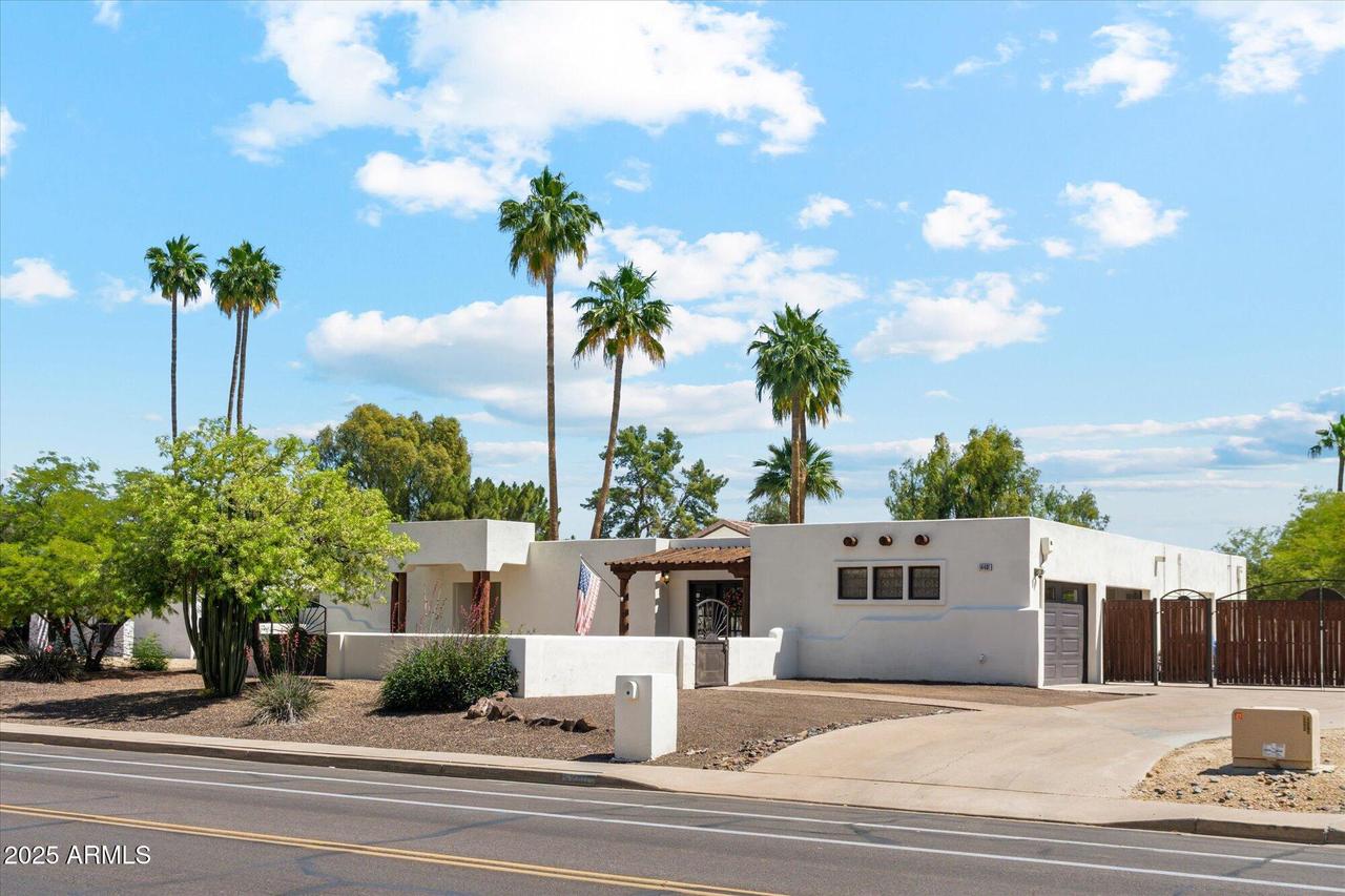 14401 N Coral Gables Dr., Phoenix, AZ 85023