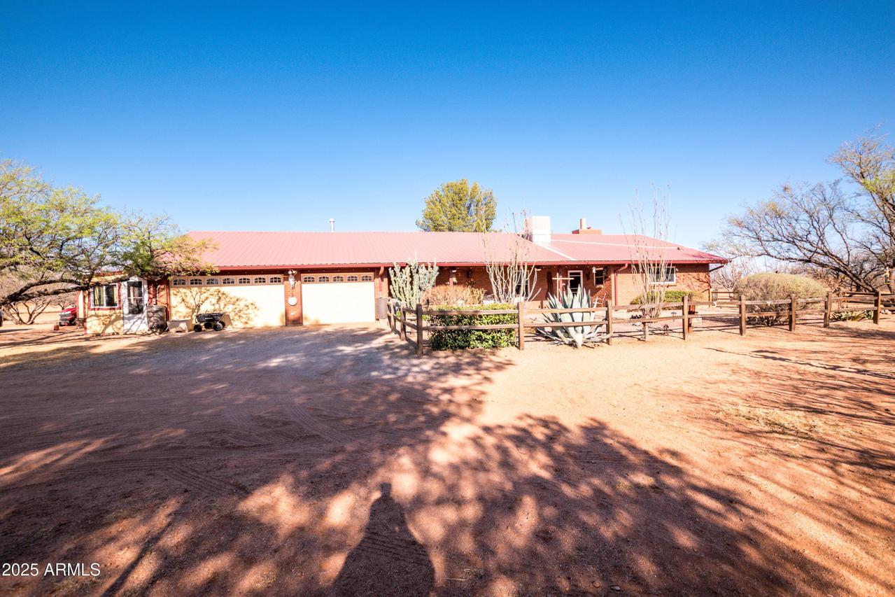 8144 E Dakota Rd., Hereford, AZ 85615
