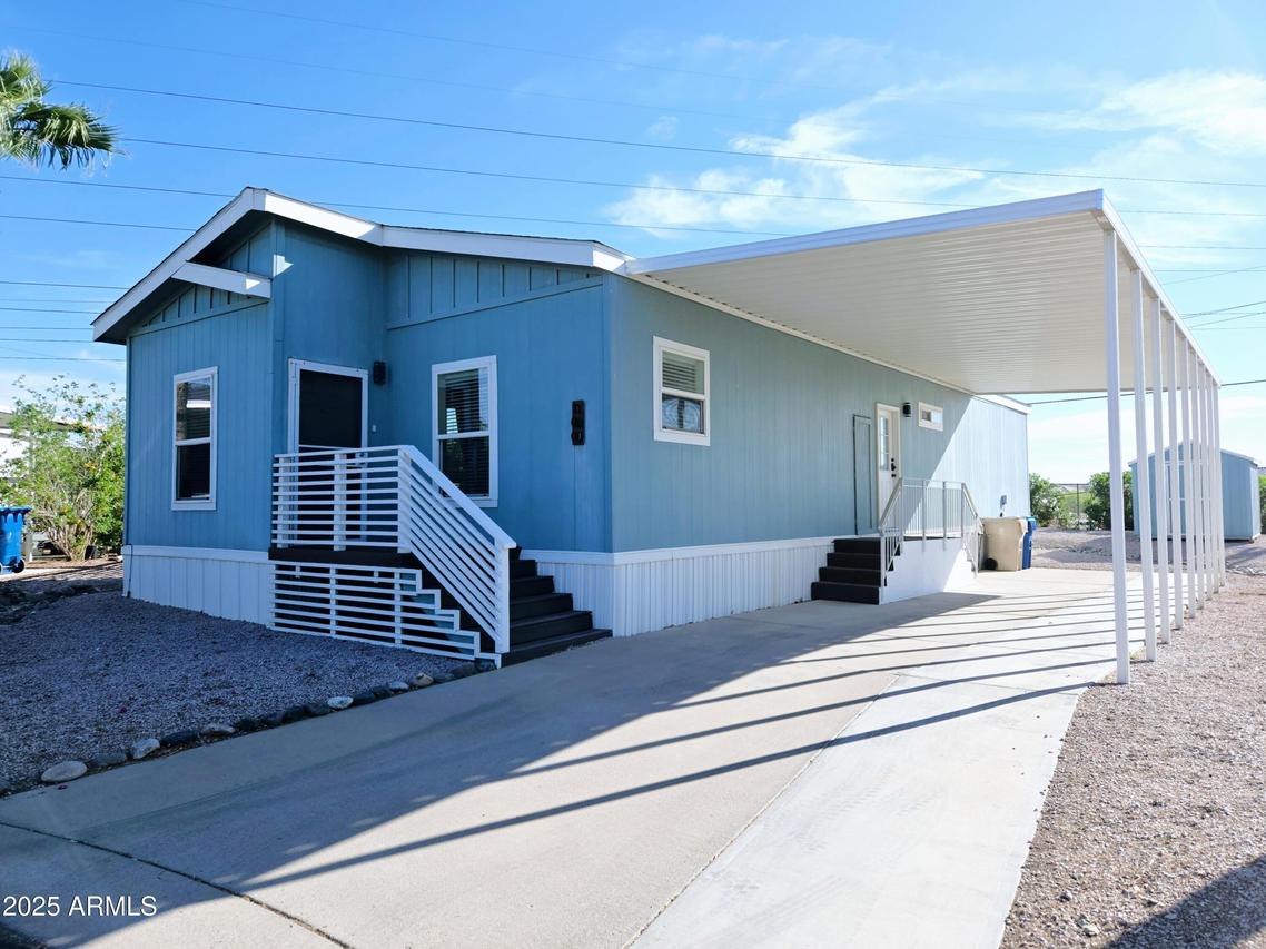 2000 S Apache Rd. #100, Buckeye, AZ 85326