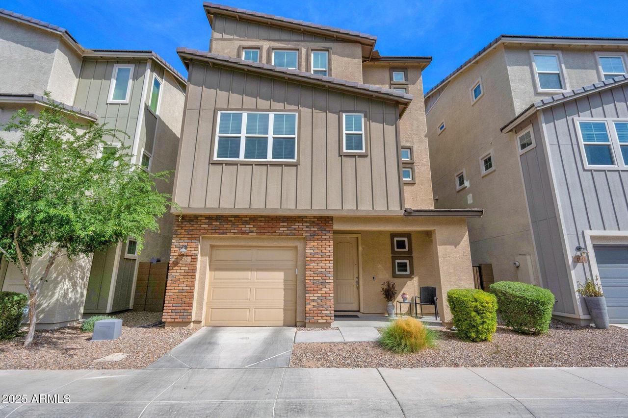 612 W Flintlock Way, Chandler, AZ 85286