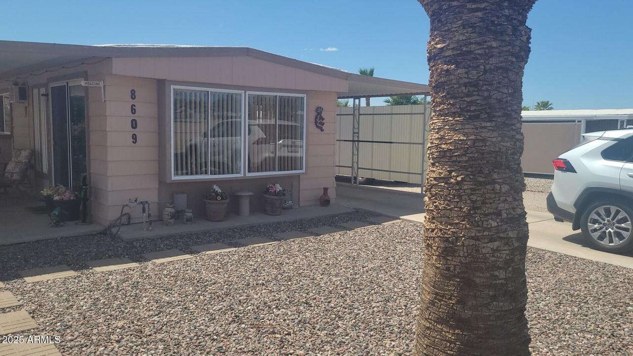 8609 E Dewberry Ave., Mesa, AZ 85208