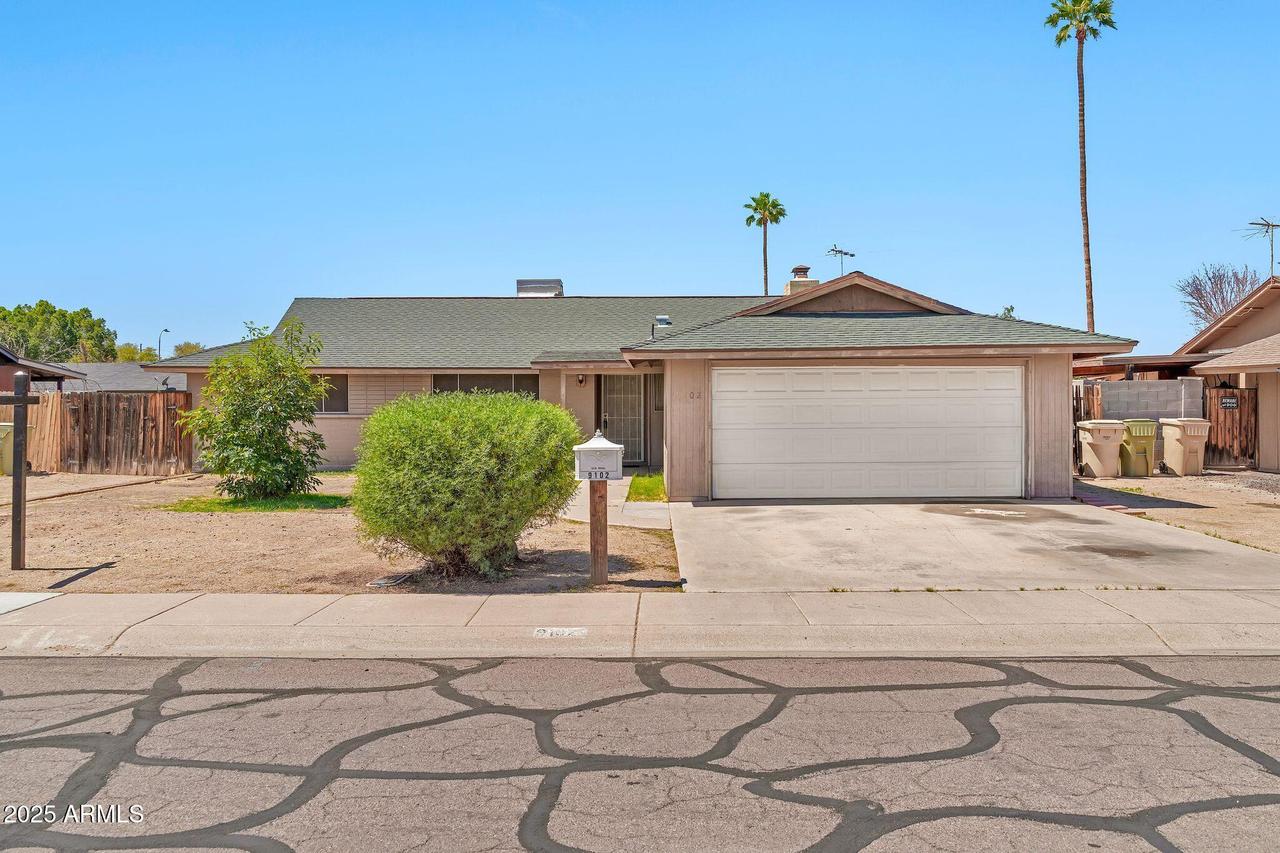 9102 N 56th Ln., Glendale, AZ 85302