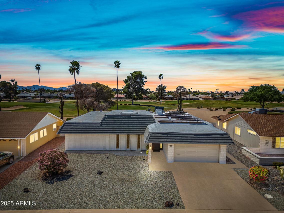 10544 W Prairie Hills Cir., Sun City, AZ 85351