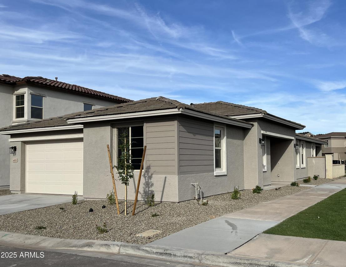 4523 S Pasteur, Mesa, AZ 85212