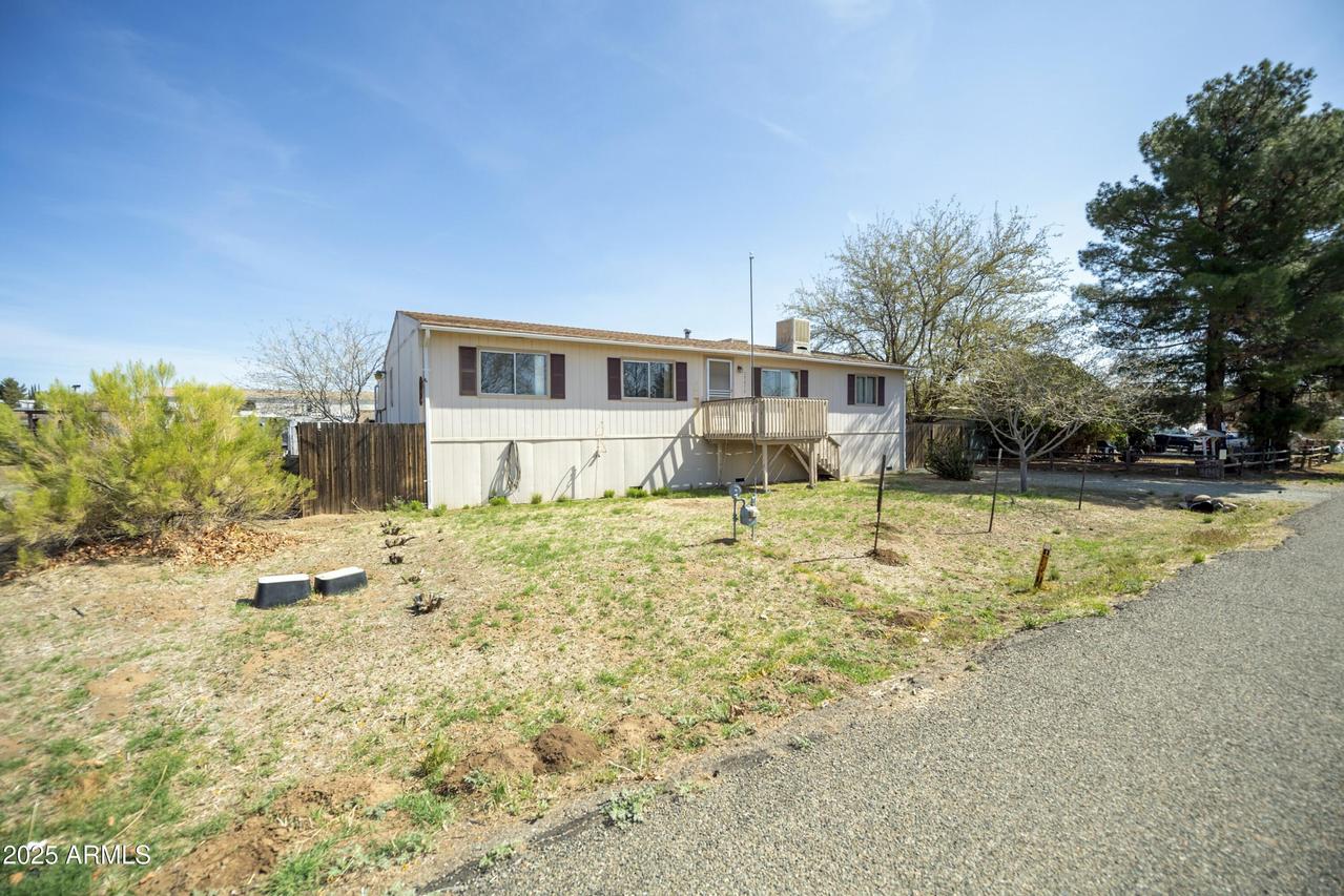 17272 E Apricot Ln., Mayer, AZ 86333